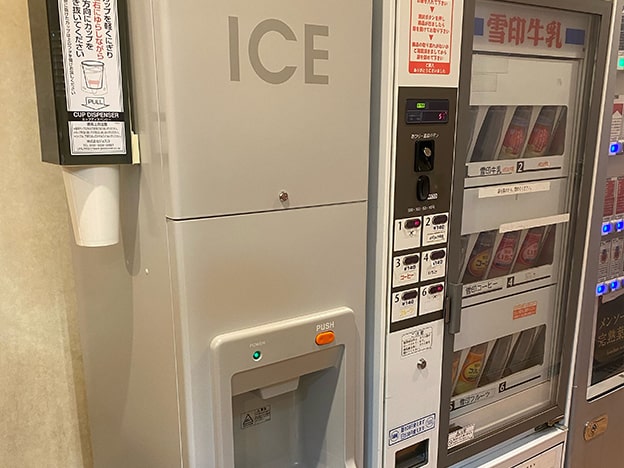 写真：製氷機